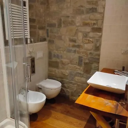 1400 Nuova Gestione Hotell