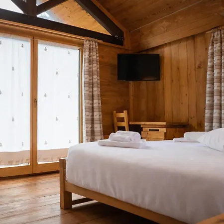 1400 Nuova Gestione Hotell 3*